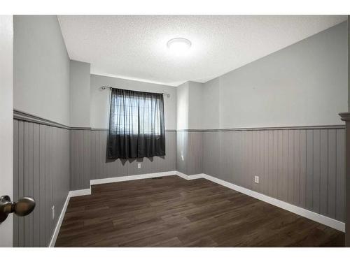 15 Cimarron Meadows Crescent, Okotoks, AB - Indoor Photo Showing Other Room