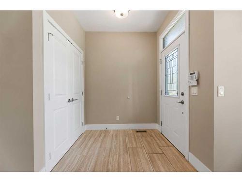 308 26 Avenue Ne, Calgary, AB - Indoor Photo Showing Other Room