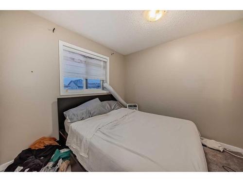 161 Walden Manor Se, Calgary, AB - Indoor Photo Showing Bedroom