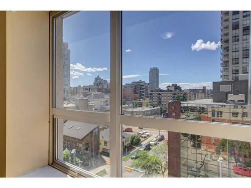 616-1053 10 Street Sw, Calgary, AB -  With Balcony With View