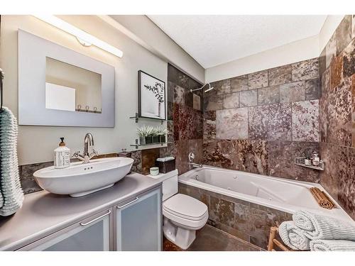 125 Westchester Way, Chestermere, AB - Indoor Photo Showing Bathroom