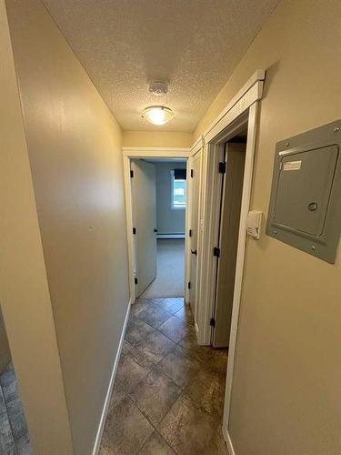 205-920 68 Avenue Sw, Calgary, AB - Indoor Photo Showing Other Room