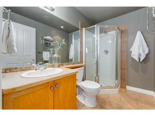 406-1315 12 Avenue Sw, Calgary, AB - Indoor Photo Showing Bathroom