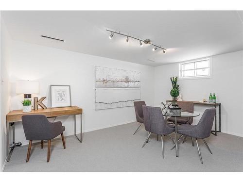 443 31 Avenue Nw, Calgary, AB - Indoor Photo Showing Dining Room