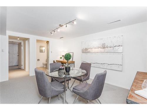 443 31 Avenue Nw, Calgary, AB - Indoor Photo Showing Dining Room