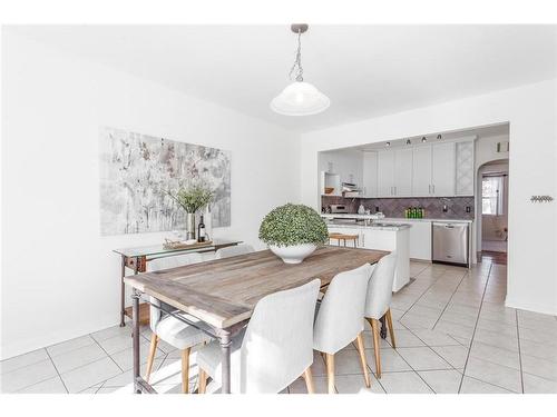 443 31 Avenue Nw, Calgary, AB - Indoor Photo Showing Dining Room