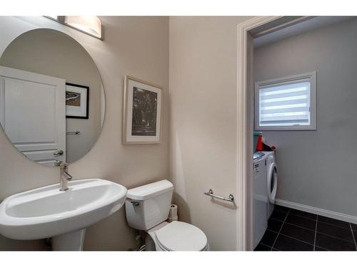 2202 Wentworth Villas Sw, Calgary, AB - Indoor Photo Showing Bathroom