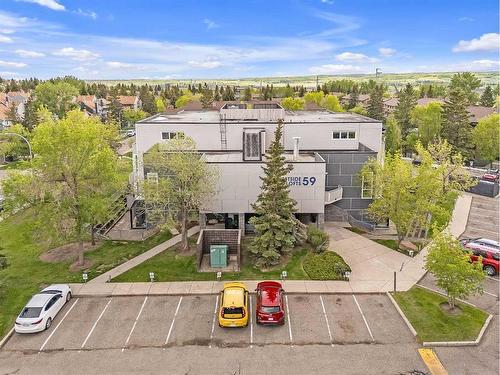 202-59 Glamis Drive Sw, Calgary, AB - Outdoor With View