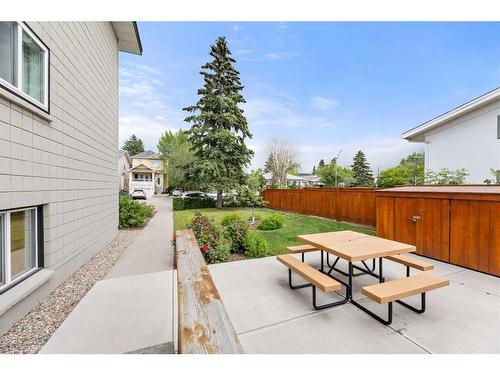 13-1717 Westmount Road Nw, Calgary, AB - Outdoor With Exterior