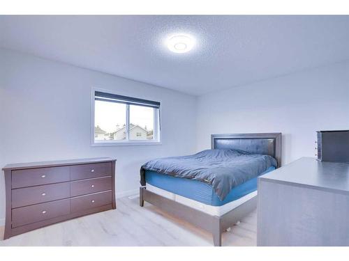 129 Coral Springs Mews Ne, Calgary, AB - Indoor Photo Showing Bedroom