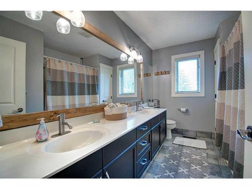 55 Mckenzie Lake Landing Se, Calgary, AB - Indoor Photo Showing Bathroom