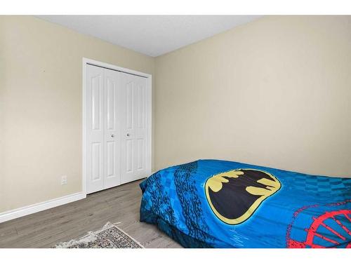 10971 Valley Ridge Drive Nw, Calgary, AB - Indoor Photo Showing Bedroom