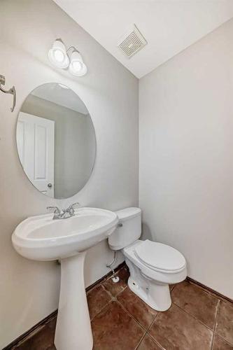 328 Eversyde Way Sw, Calgary, AB - Indoor Photo Showing Bathroom