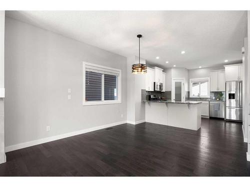 83 Evanscrest Terrace Nw, Calgary, AB - Indoor Photo Showing Kitchen