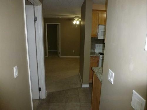 3113-13045 6 Street Sw, Calgary, AB - Indoor Photo Showing Other Room