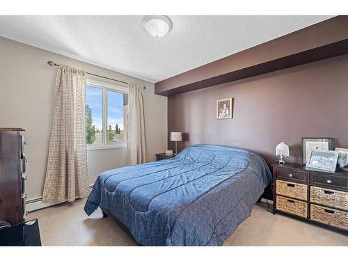 5310-16969 24 Street Sw, Calgary, AB - Indoor Photo Showing Bedroom
