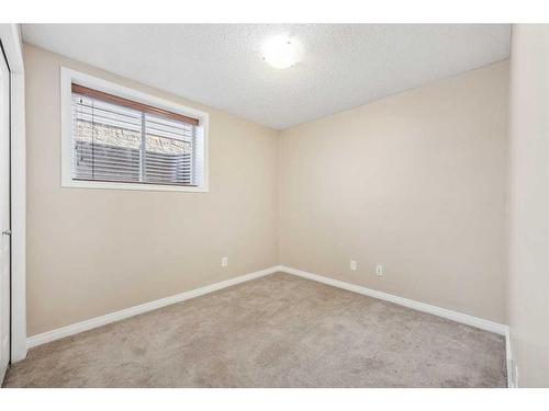22 New Brighton Green Se, Calgary, AB - Indoor Photo Showing Other Room