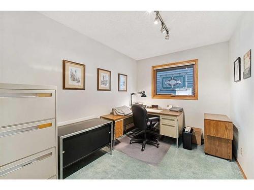 1252 Deer River Circle Se, Calgary, AB - Indoor Photo Showing Office