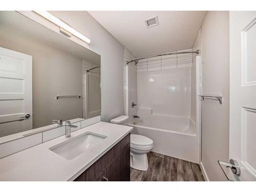 103-55 Wolf Hollow Crescent Se, Calgary, AB - Indoor Photo Showing Bathroom