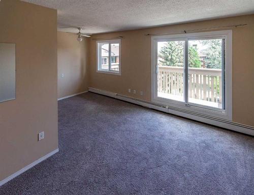 133-11620 Elbow Drive Sw, Calgary, AB - Indoor Photo Showing Other Room