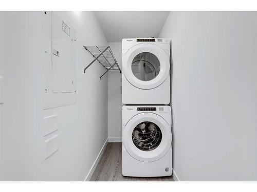 426-3932 University Avenue Nw, Calgary, AB - Indoor Photo Showing Laundry Room