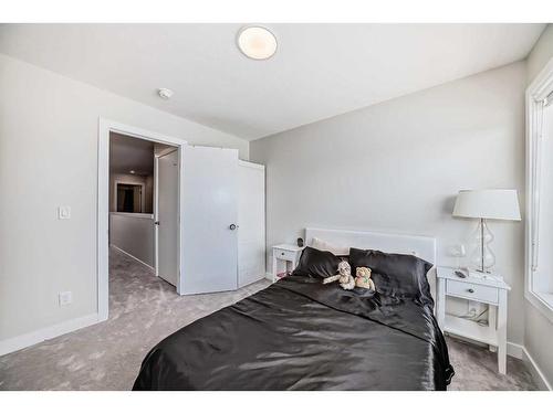 122 Homestead Boulevard Ne, Calgary, AB - Indoor Photo Showing Bedroom