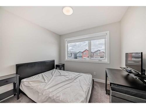 122 Homestead Boulevard Ne, Calgary, AB - Indoor Photo Showing Bedroom
