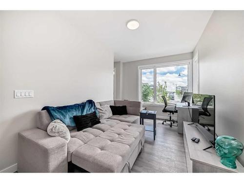 122 Homestead Boulevard Ne, Calgary, AB - Indoor Photo Showing Living Room