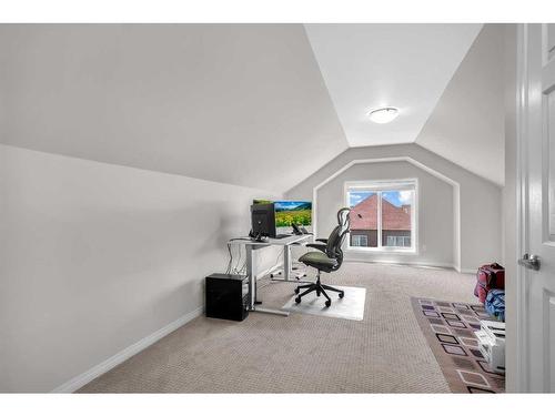 33 Savanna Common Ne, Calgary, AB - Indoor