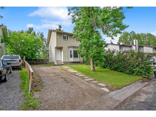 10 Falchurch Road Ne, Calgary, AB - Outdoor