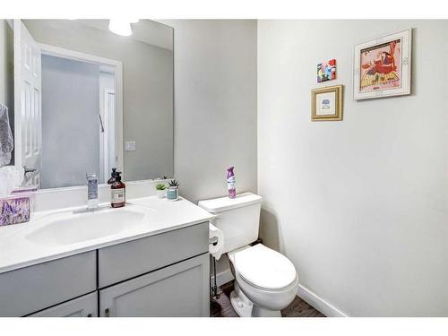 105 Arbour Wood Mews Nw, Calgary, AB - Indoor Photo Showing Bathroom