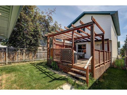 105 Arbour Wood Mews Nw, Calgary, AB - Outdoor