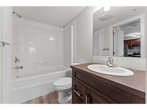 1216-130 Panatella Street Nw, Calgary, AB - Indoor Photo Showing Bathroom