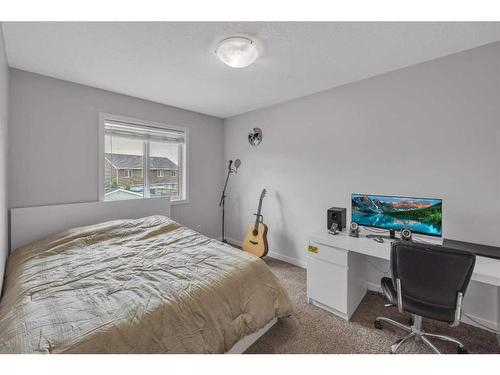 102 Saddlelake Terrace Ne, Calgary, AB - Indoor Photo Showing Bedroom