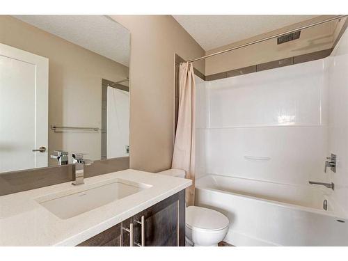 502-428 Nolan Hill Drive Nw, Calgary, AB - Indoor Photo Showing Bathroom