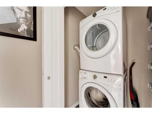 502-428 Nolan Hill Drive Nw, Calgary, AB - Indoor Photo Showing Laundry Room