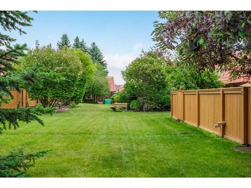 23-714 Willow Park Drive Se, Calgary, AB - Outdoor With Backyard