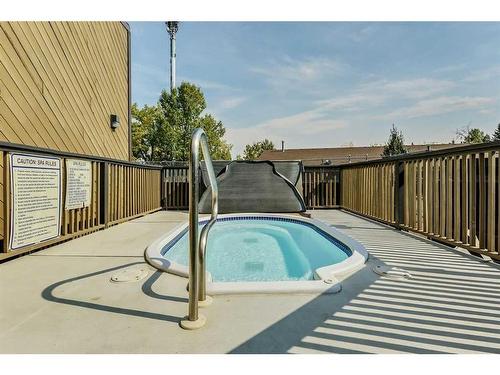 23-714 Willow Park Drive Se, Calgary, AB - Outdoor With Exterior