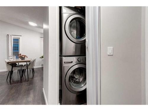 503 Harvest Lake Drive Ne, Calgary, AB - Indoor Photo Showing Laundry Room