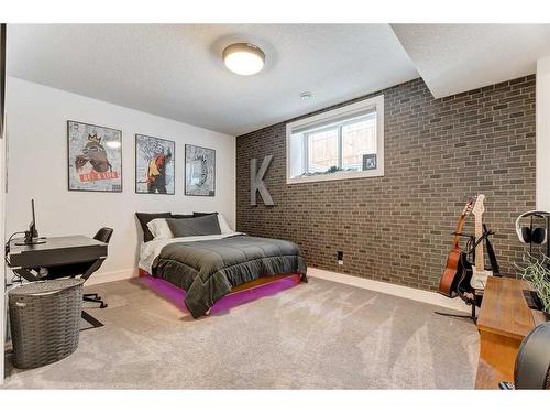 34 Yarrow Gate, Rural Rocky View County, AB - Indoor Photo Showing Bedroom