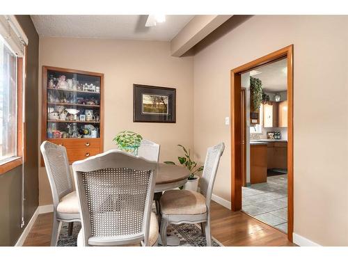 1948 Cottonwood Crescent Se, Calgary, AB - Indoor Photo Showing Dining Room