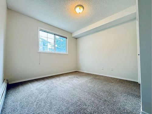 1101-10 Prestwick Bay Se, Calgary, AB - Indoor Photo Showing Other Room