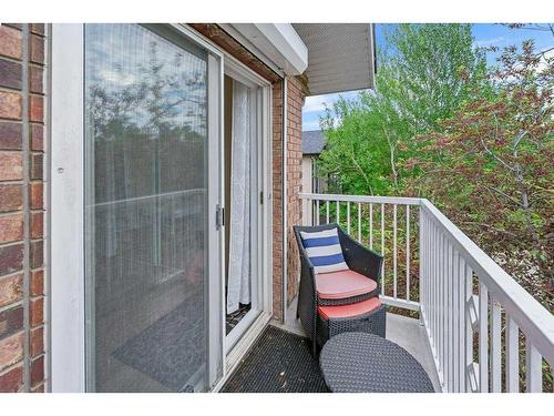 1650 Westmount Boulevard Nw, Calgary, AB - Outdoor With Balcony With Exterior