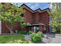 4301-385 Patterson Hill SW Calgary, AB T3H 2P3