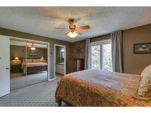 123 Ranchridge Bay Nw, Calgary, AB - Indoor Photo Showing Bedroom