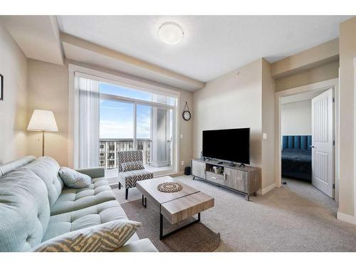 2404-450 Sage Valley Drive Nw, Calgary, AB - Indoor Photo Showing Living Room