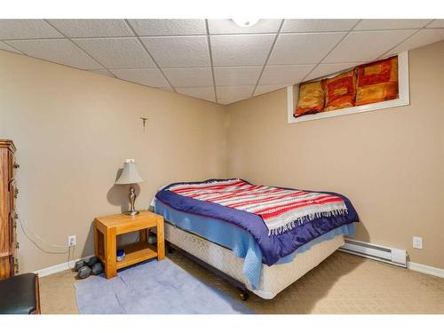 100A-17177 306 Avenue East, Rural Foothills County, AB - Indoor Photo Showing Bedroom