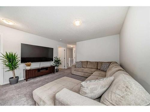 1442 148 Avenue Nw, Calgary, AB - Indoor Photo Showing Living Room