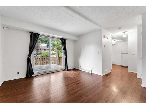 74-5520 1 Avenue Se, Calgary, AB - Indoor