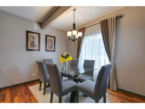 39 Valley Pointe Way Nw, Calgary, AB - Indoor Photo Showing Dining Room